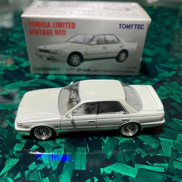 토미카 리미티드 빈티지 로럴 미니카