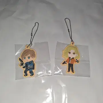 바이오하자드 30th 트레이딩 러버 키링 레온 그레이스