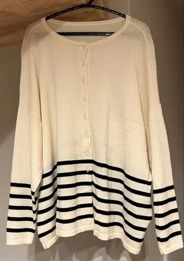 STAMP AND DIARY 스트라이프 가디건