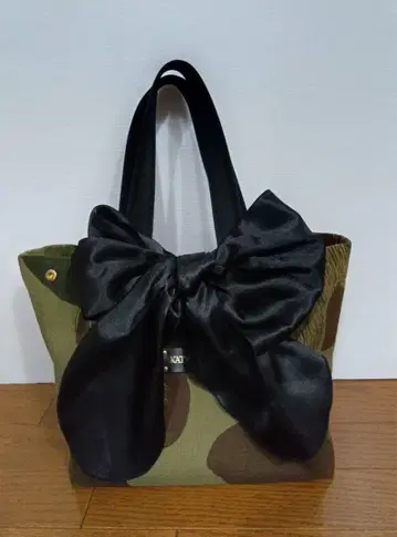 카모 패턴 토트백 큰 리본 포함