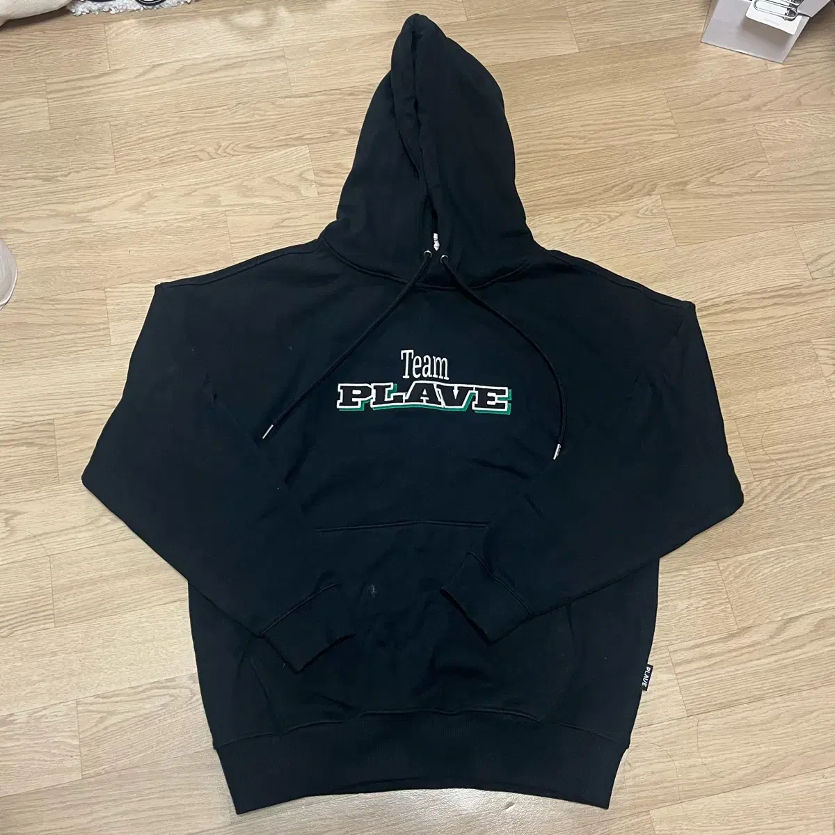 Sealed PLAVE Sixth Summer Hoodie, Size M #플레이브,#플레이브굿즈