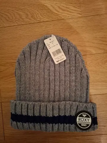 ROXY 니트 모자 4개 세트