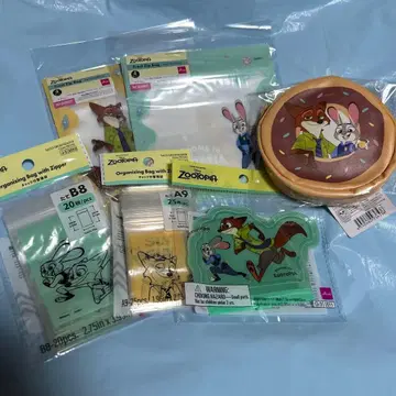 [ 단종 ] 다이소 디즈니 영화 주토피아 파우치 지퍼백 등 6점