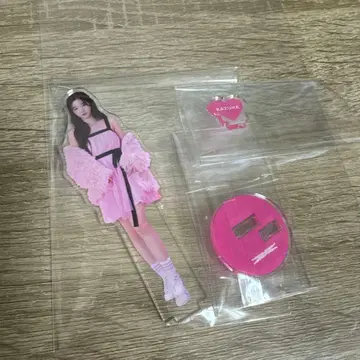 르세라핌 카즈하 FEARLESS 아크릴 스탠드