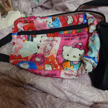 헬로키티 숄더백 콜라보 숄더