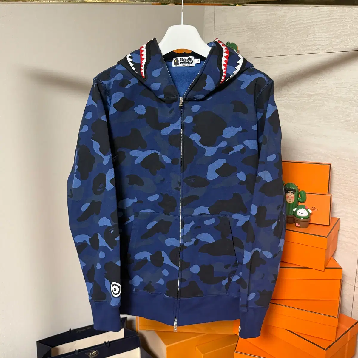 M ] Bape x Alpha Industries Shark Hoodie Zip-Up New Jeans hanni 