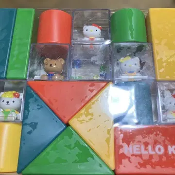 산리오 레트로 2003년 헬로키티 피규어 포함 큐브