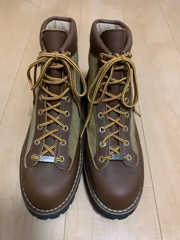 [ 미사용 ] 대너 라이트