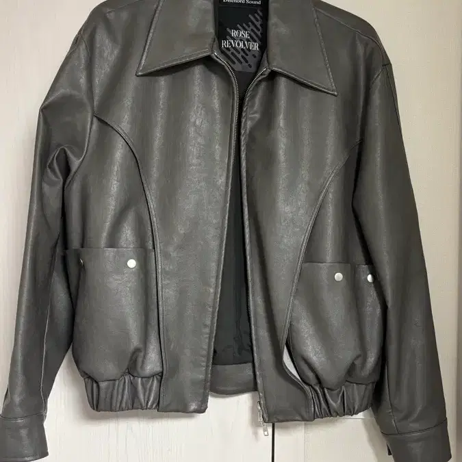 M] DiscordSound Lenny Bloomsong Leather Jacket | Bunjang Global