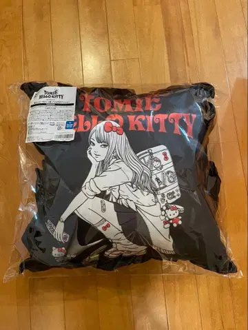애니메이트 복권 토미에 헬로키티 A상 프릴 달린 쿠션