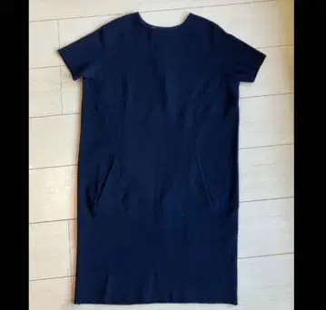 띠어리 럭스 네이비 반팔 니트 원피스 38