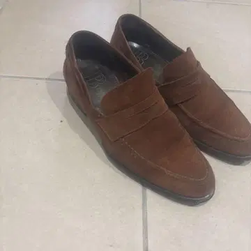 수트 컴퍼니 구매 BARNI 브라운 스웨이드 로퍼