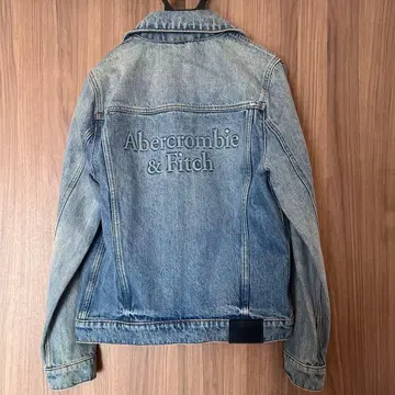 [새상품급] Abercrombie & Fitch 데님 자켓 M 백 로고