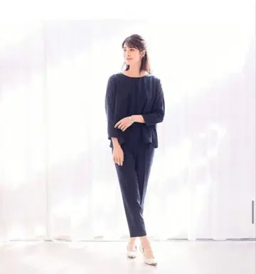 네이비 레이어드 스타일 [에니데이 카세트] 스트레치 백 플레어 셋업