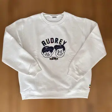 오드리 올 나이트 닛폰 in 도쿄돔 트레이닝복 화이트 XL 중고품