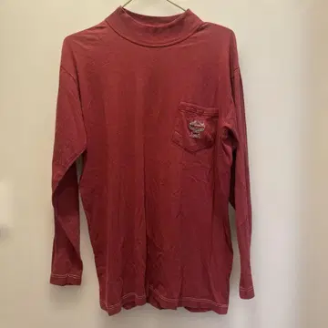 MCM 버건디 포켓 부착 긴팔 티셔츠