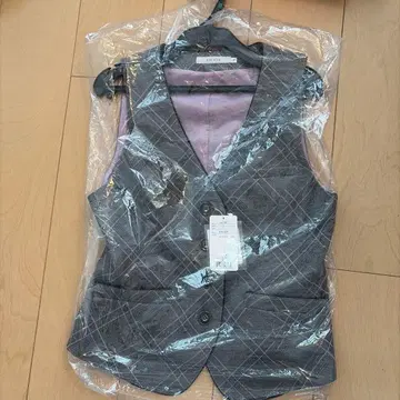 그레이 체크 무늬 슬리브리스 베스트 사무복