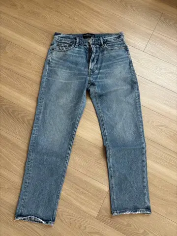Abercrombie & Fitch 스트레이트 데님 사이즈 W30 L32