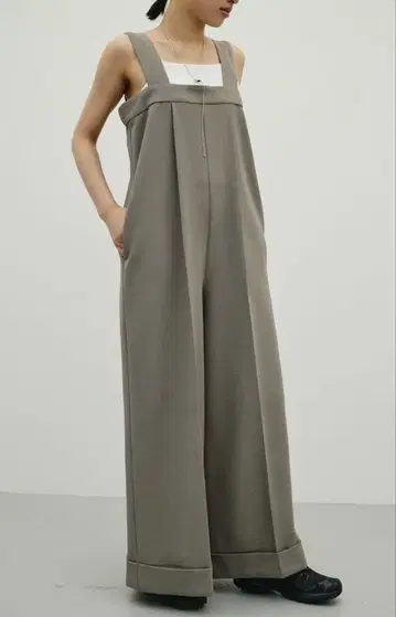 이번 시즌 신상 stylemixer 와이드 스트랩 올인원