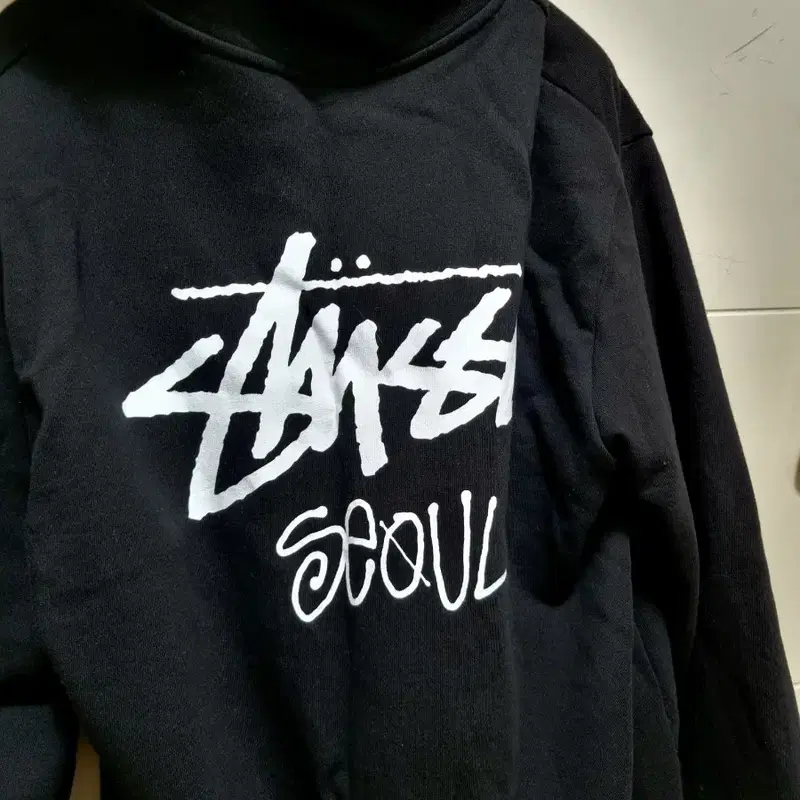 스투시서울 후드집업