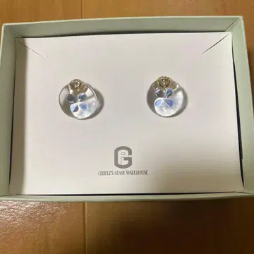 [ 미사용 새상품 ] 지브리 파크 한정판 벼랑 위의 포뇨 해파리 귀걸이