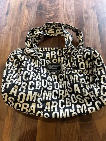 MARC BY MARC JACOBS 토트백