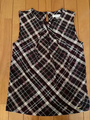 캘빈 클라인 체크 무늬 슬리브리스 셔츠 XS