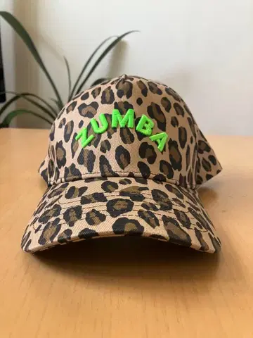 ZUMBA 애니멀 익스페디션 햇