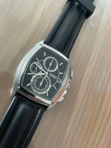 WIRED 크로노그래프 블랙 손목시계