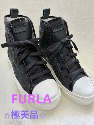 FURLA 블랙 하이컷 스니커즈 훌라