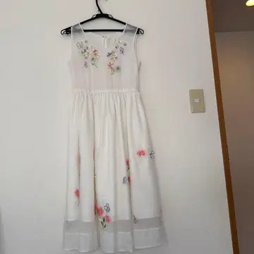 chesty 슬리브리스 원피스