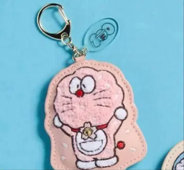 100% 도라에몽 프렌즈 사가라 자수 키링 벚꽃