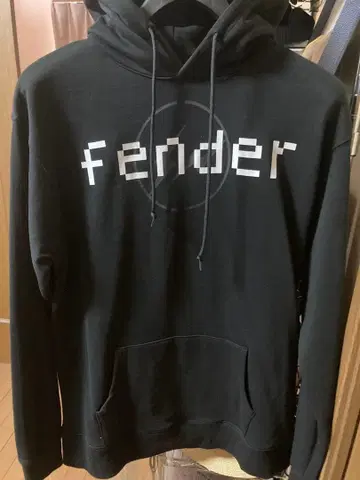 Fender FRGMT 후드티 L 사이즈