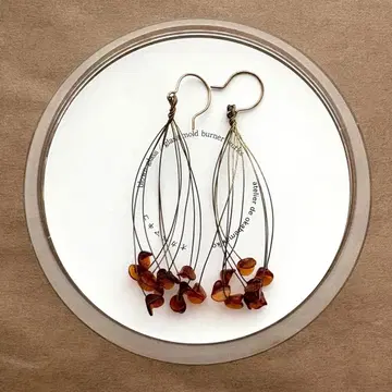 오카베 마키코 유리 귀걸이