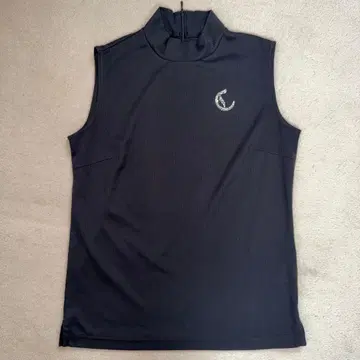 블랙 하이넥 슬리브리스 셔츠