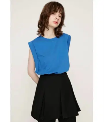 SLY 슬리브리스 T셔츠