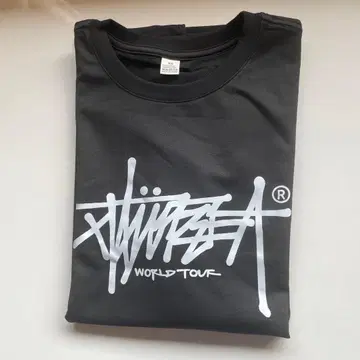 월드 투어 그래픽 T셔츠 블랙