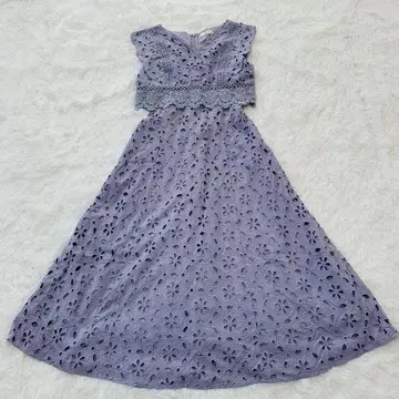 노엘라 M 사이즈 라벤더 자수 슬리브리스 원피스