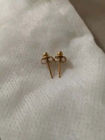 골드 스터드 귀걸이 2mm 미사용