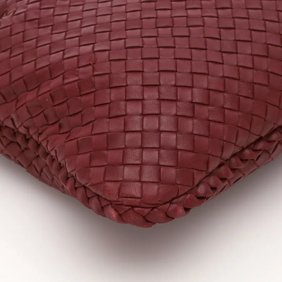 宝缇嘉(Bottega Veneta)Intrecciato 编织 hobo 包