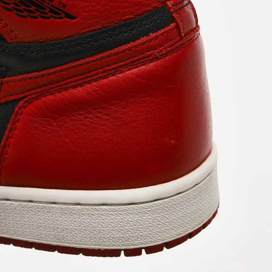 [280] Air Jordan 1 Retro High OG Bred 2016