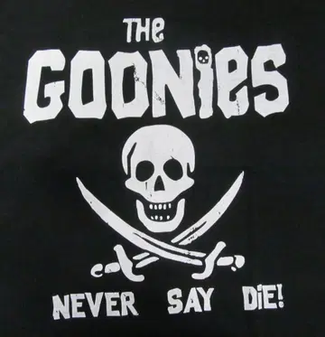 구니스 티셔츠 M 사이즈 굿이너프 신디 로퍼