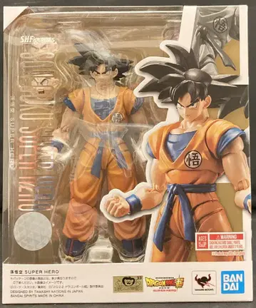 반다이 S.H.Figuarts 손오공 SUPER HERO