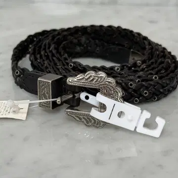 새상품 미사용 선에이스 천연 가죽 메쉬 벨트 슬림폭 블랙 뜨개질