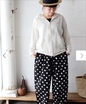 harmonie(알모니) 후드티