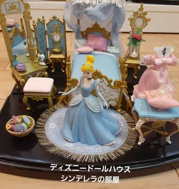 디즈니 인형의 집 신데렐라의 방 아셰트 피규어