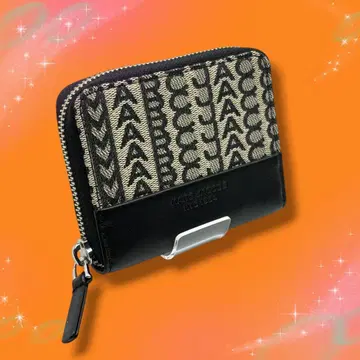 [컨디션 최상] 마크제이콥스 라운드 지퍼 지갑 로고 블랙 계열