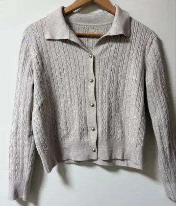 골드 버튼 케이블 니트 가디건