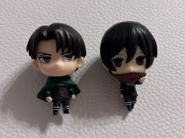 진격의 거인 캡슐 피규어 컬렉션 리바이 미카사