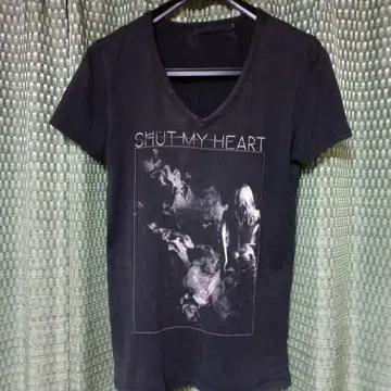 FUGA 블랙 반팔 티셔츠 44